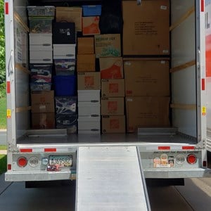 Go 2 Movers & Freight LLC Logo