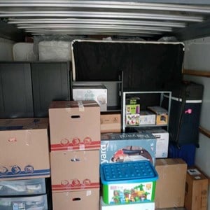 LAST MINUTE MOVING Logo