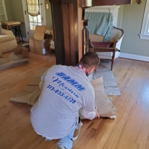 B.A.M.M. Moving & Cleaning Logo