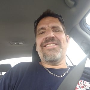 Mighty Mike’s Moving Logo