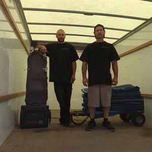 Xtreme Movers Llc Logo