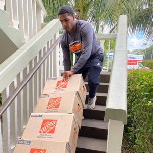 Pickup & Delivery Moving Service Logo