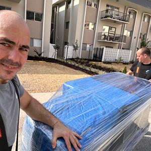 Move Quickly LLC Logo